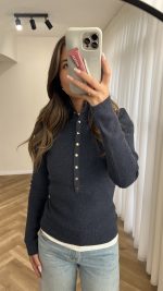 High Neck Knitted Sweater - الصورة 7