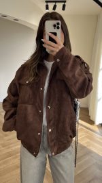 ⁦Suede High Neck Jacket⁩ - الصورة ⁦6⁩